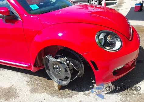 2014 Volkswagen Beetle 2.5L из США, поврежденный, VIN 3VWHX7AT7EM614979
